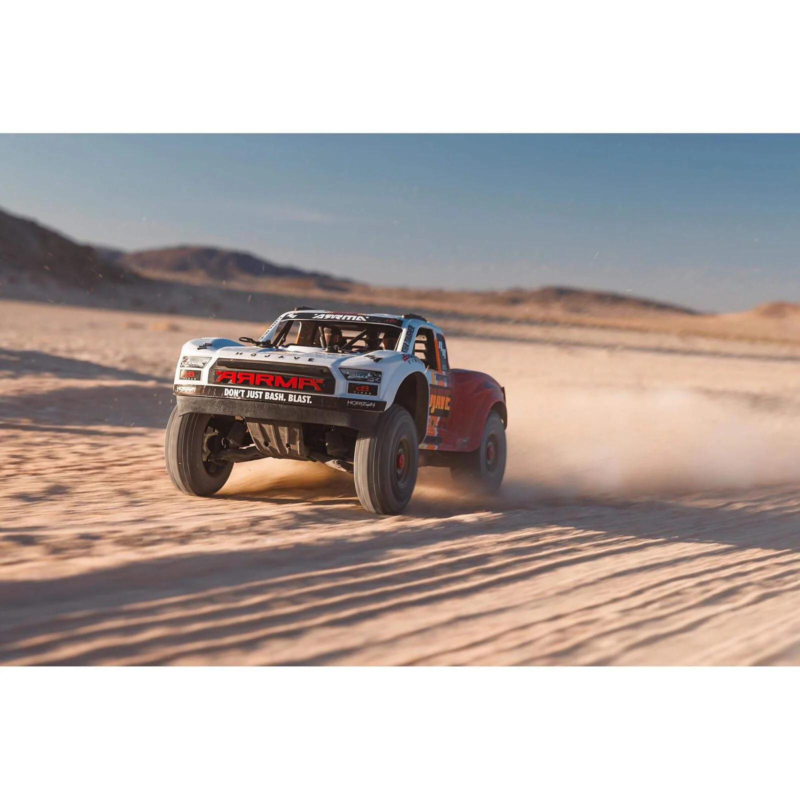 Arrma Desert Truck Mojave 4S BLX 1/8 RTR ARA4404 - Image 11
