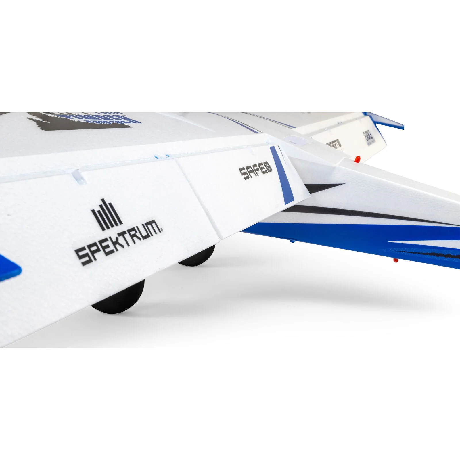 E-Flite Twin Timber 1.6m BNF AS3X EFL23850 - Image 10