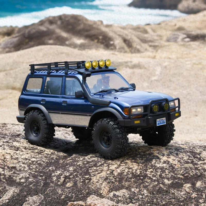 FMS Scale Toyota Land cruiser 80 FCX10Pro  V2 RTR FMS11061RS-BU-PRO - Image 11