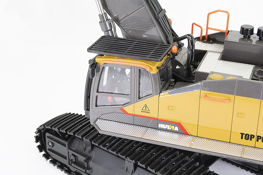Huina Pelleteuse RC 1/14 2.4ghz RTR CY1592 - Image 5