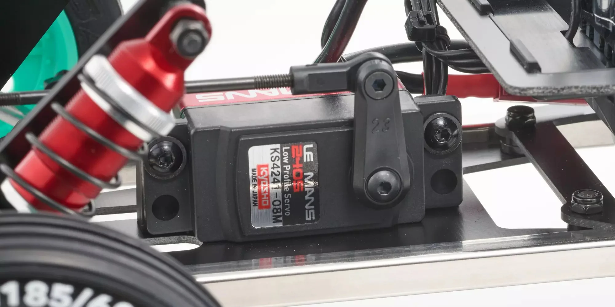 Kyosho Buggy Tomahawk '85 WC Worlds Spec 2wd KIT 30646C - Image 10