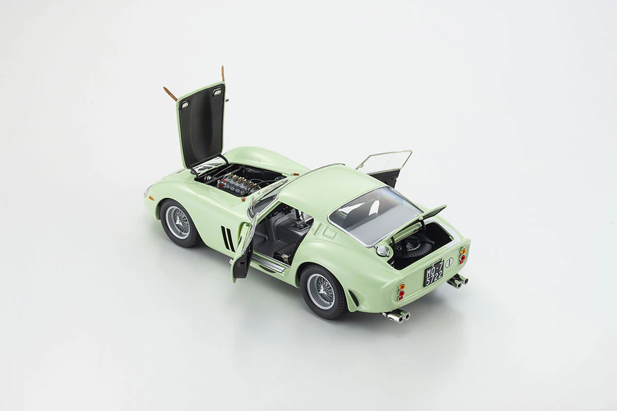 Kyosho Diecast Ferrari 250 GTO Goodwood Tourist Trophy 1/18 KS08438C - Image 5