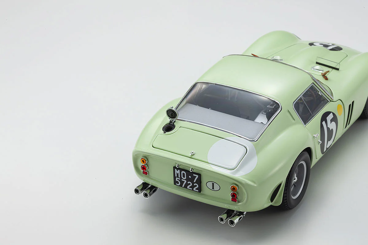 Kyosho Diecast Ferrari 250 GTO Goodwood Tourist Trophy 1/18 KS08438C - Image 9