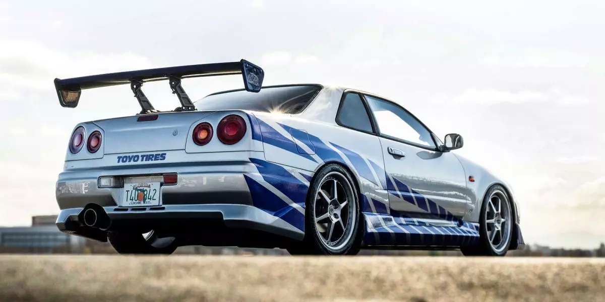 Kyosho Diecast Nissan Skyline R34 GT-R 2001 Fast & Furious 1/12 KSR12007A - Image 8