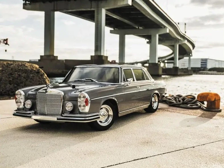 Kyosho Fazer MK2 Mercedes Benz 300 SEL 1971 Readyset 34436T1B - Image 8