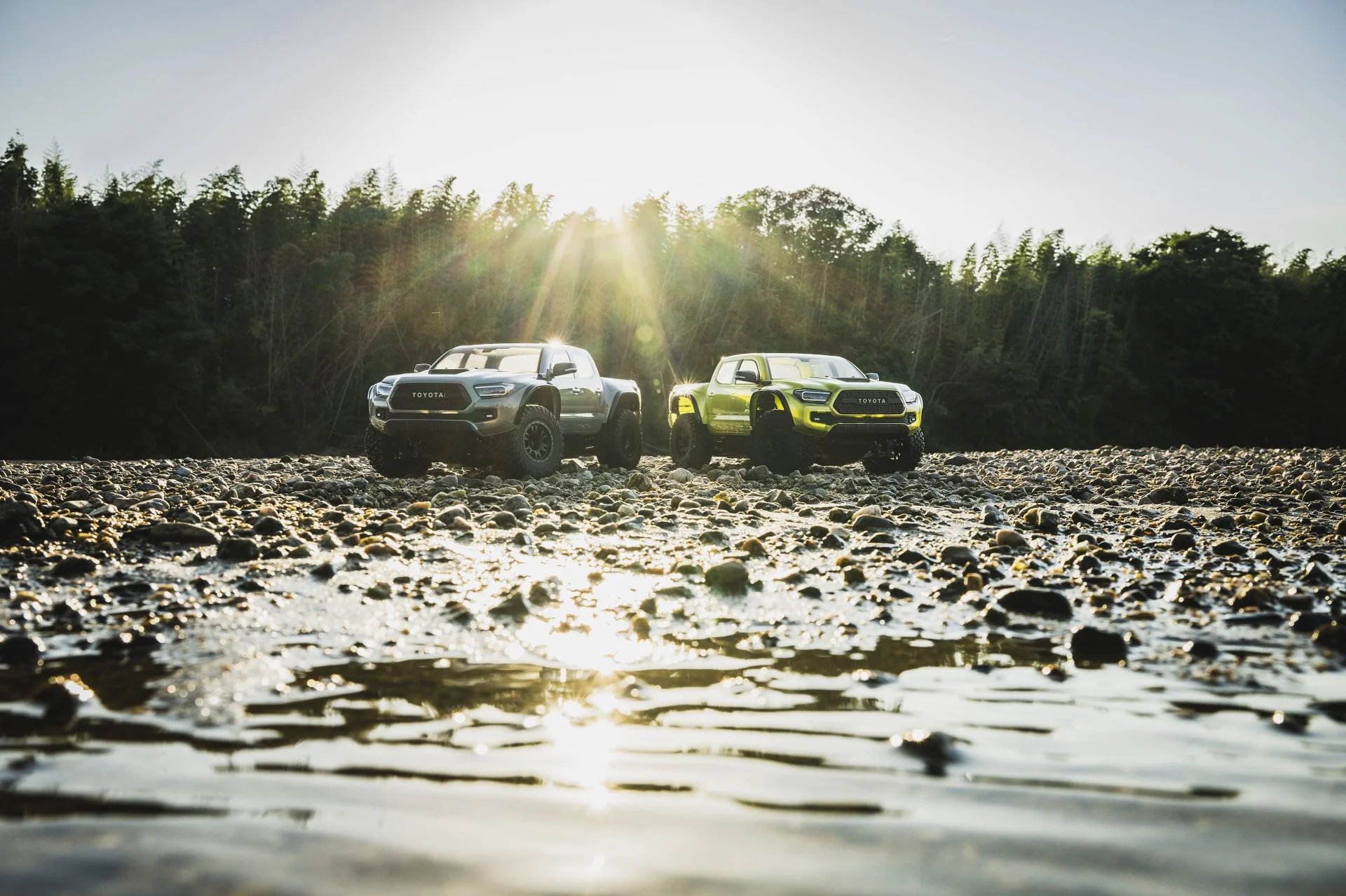 Kyosho KB10L Toyota Tacoma TRD Pro VE 3S RTR - Image 23