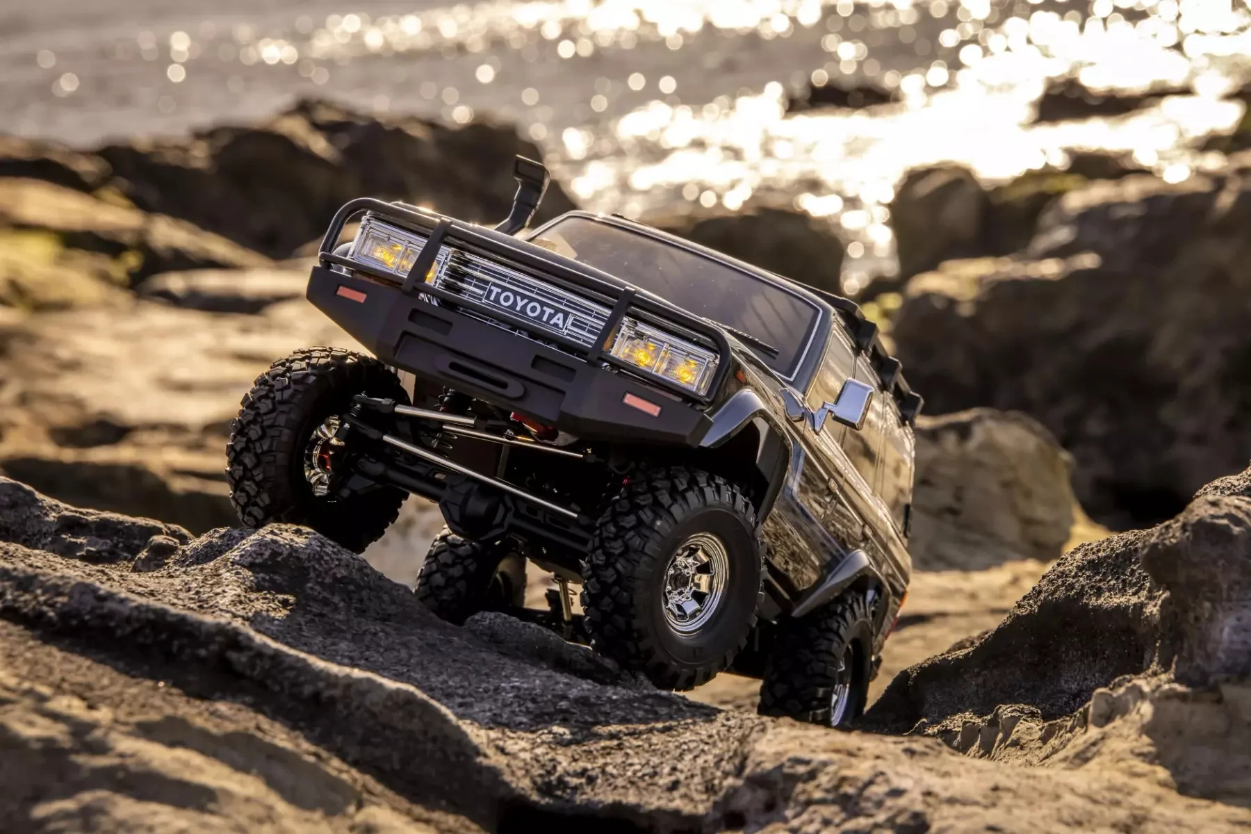 Kyosho KC10 Toyota Land Cruiser 60 Crawler 4WD 34801 - Image 16