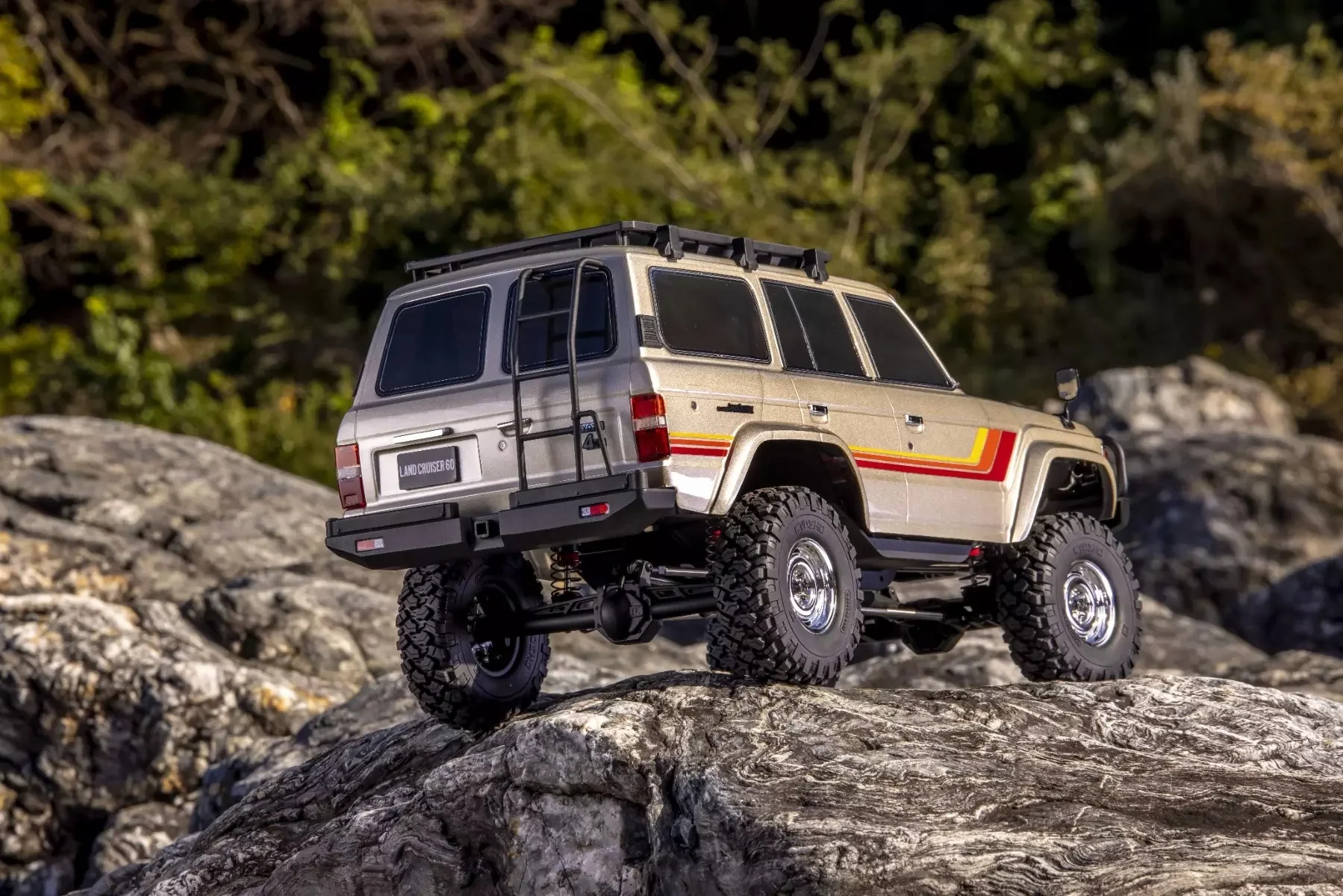 Kyosho KC10 Toyota Land Cruiser 60 Crawler 4WD 34801 - Image 9