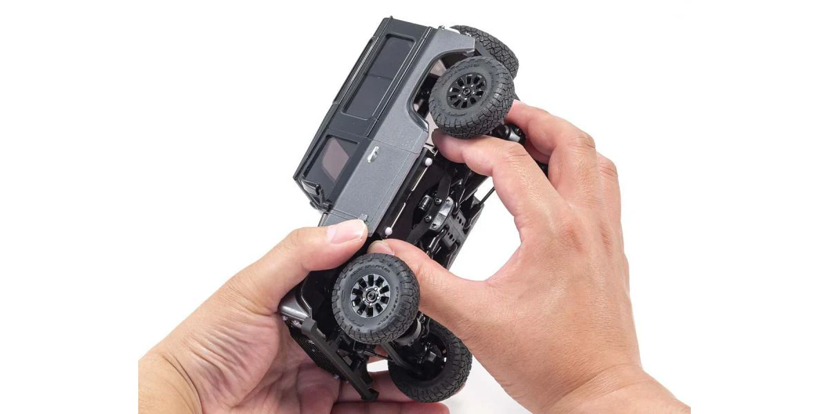 Kyosho Mini-Z 4X4 MX-01 Land-Rover Defender Autobiography G-BK RTR 32526GM - Image 7