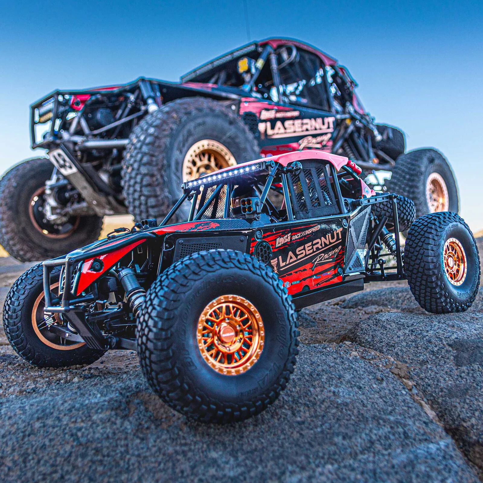 Losi 8IGHT-X Super Lasernut 4WD Brushless 1/6 RTR LOS04019 - Image 8