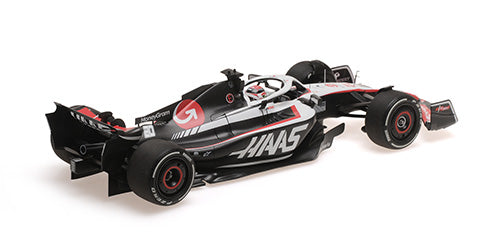 MiniChamps Moneygram Haas VF-23 Kevin Magnussen F1 2023 117230120 - Image 3