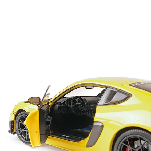 MiniChamps Porsche Cayman GT4 RS Weissach Package 2024 1/18 - Image 6