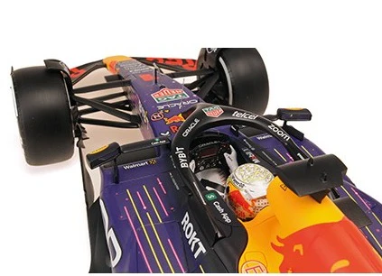 MiniChamps Red Bull RB19 1 Max Verstappen 1st Las Vegas 2023 127232201 - Image 4