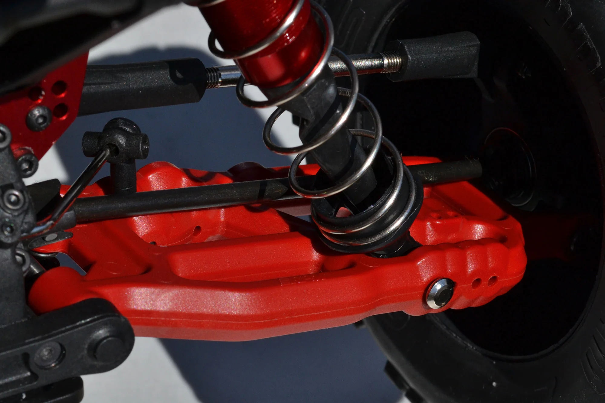 RPM Triangles arrière inférieur Rouge Arrma 6S (x2) 81729 - Image 2