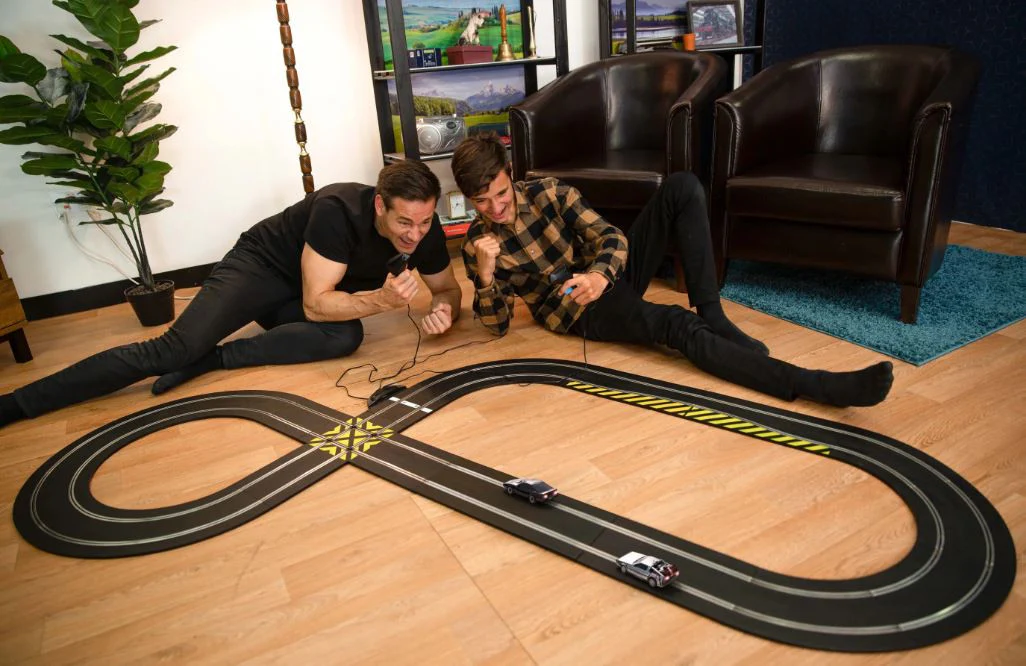 Scalextric Circuit 1980s TV Retour vers le Futur vs K 2000 C1431P - Image 3