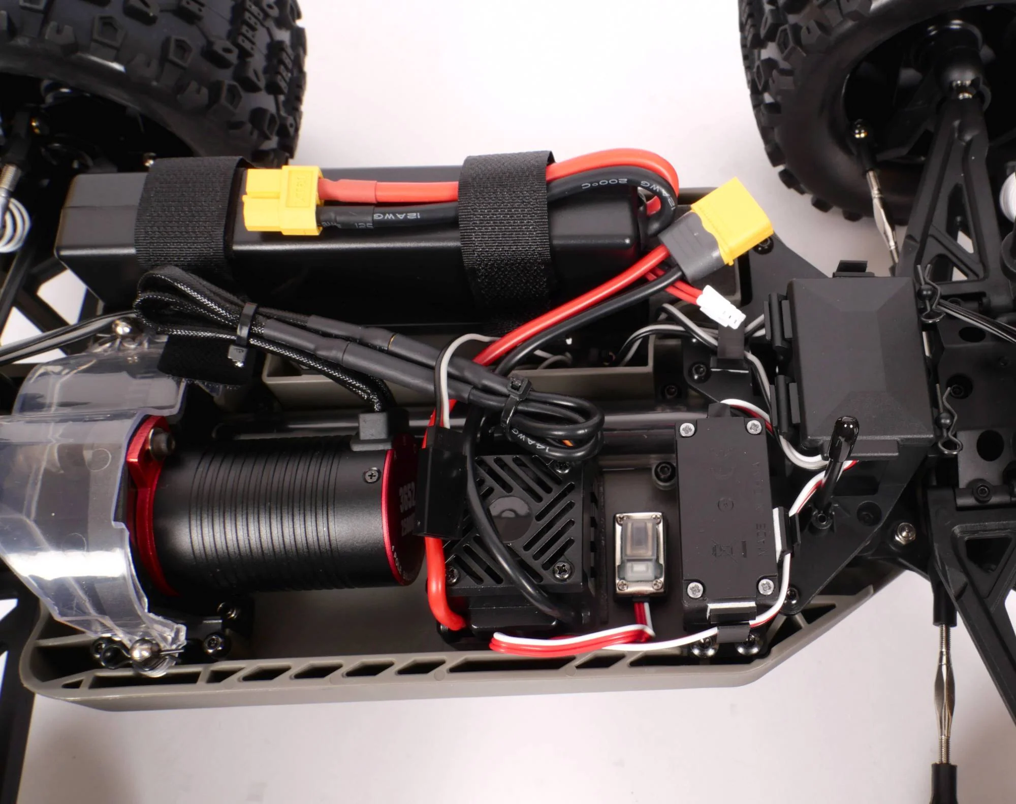 T2M Monster Truck Pirate XT-II Brushless RTR T4988 - Image 13