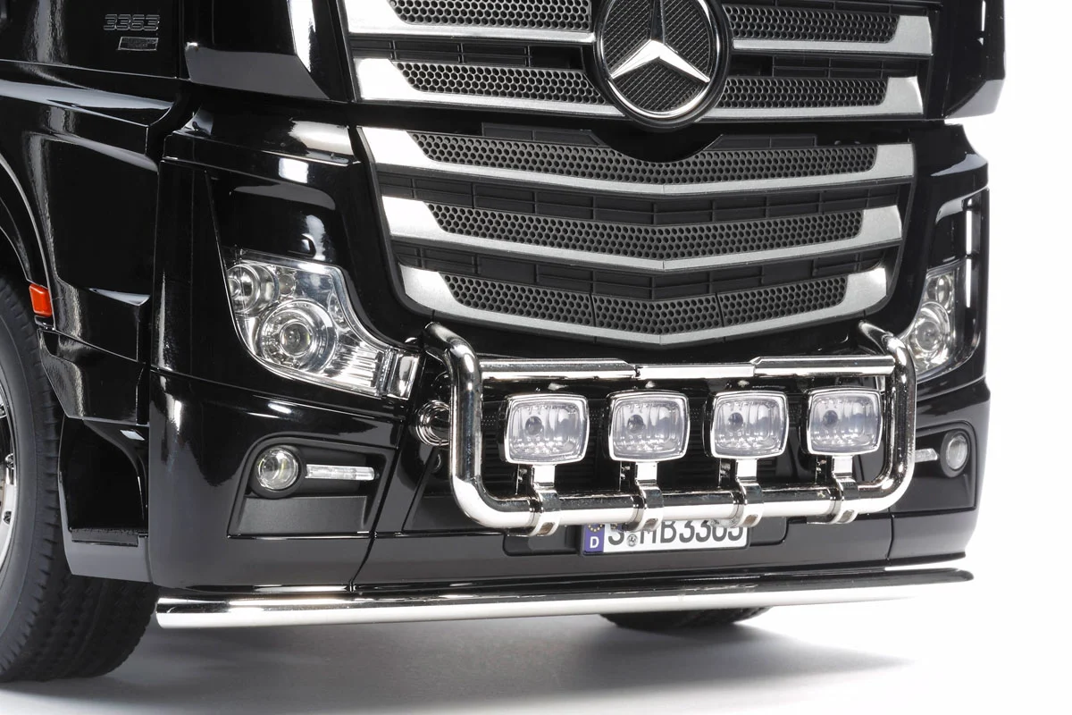 Tamiya Camion Mercedes Actros 3363 6x4 Gigaspace KIT 56348 - Image 3