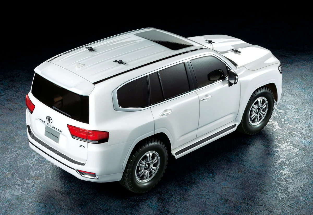 Tamiya CC-02 Toyota Land Cruiser 300 KIT 58688 - Image 3